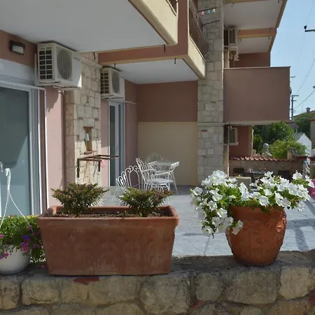 Elthea - Apartmanhotel