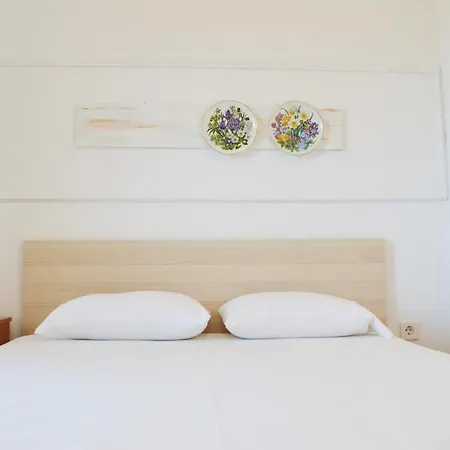 Apartmanhotel Elthea - *