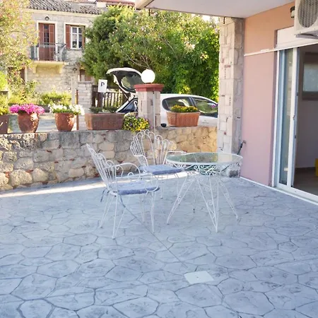 Aparthotel Elthea -