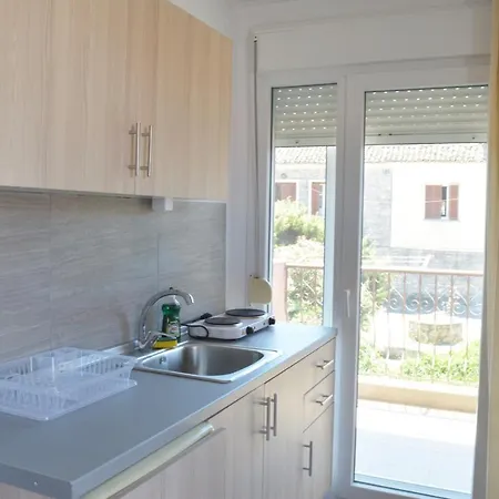 Elthea - Aparthotel Afytos